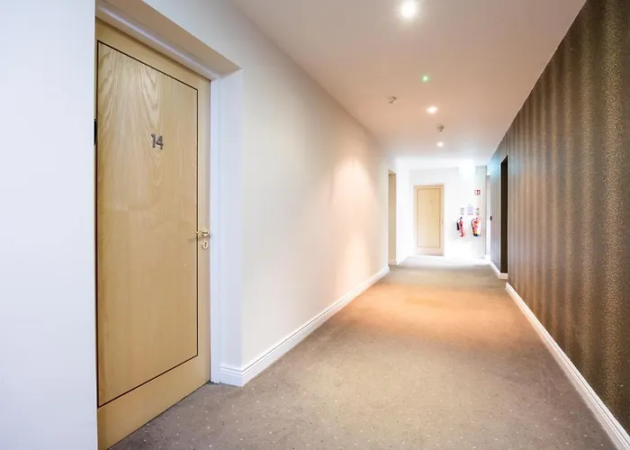 Апартаменты Errigal House, Eglington Road, Donnybrook, 4 -by Resify